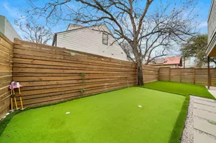 2311 E 8th St, Austin, TX 78702 - Photo 36