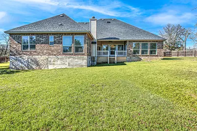 105 Arbors Circle, Elgin, TX 78621 - Photo 40