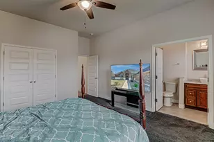 105 Arbors Cir, Elgin, TX 78621 - Photo 34