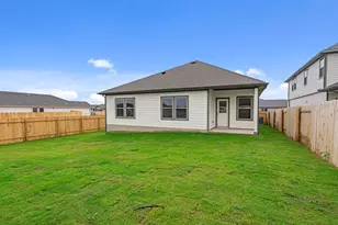 235 Red Tail Hawk Ln, Cedar Creek, TX 78612 - Photo 24