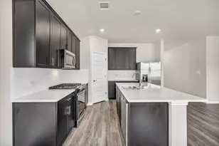 102 Greenspire Ln, Hutto, TX 78634 - Photo 20