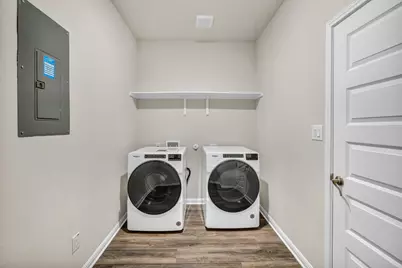 102 Greenspire Lane, Hutto, TX 78634 - Photo 14