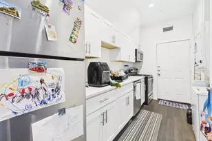 1010 W 26th St, Austin, TX 78705 - Photo 2