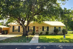 302 Julie St, Burnet, TX 78611 - Photo 30