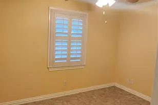 302 Julie St, Burnet, TX 78611 - Photo 24