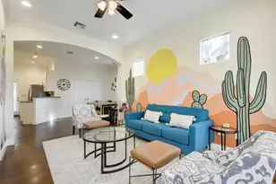 2206 E 14th St, Austin, TX 78702 - Photo 6