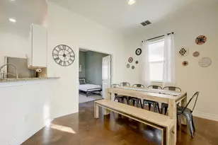 2206 E 14th St, Austin, TX 78702 - Photo 12