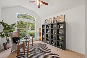 5212 Crystal Water Dr, Austin, TX 78735 - Photo 14