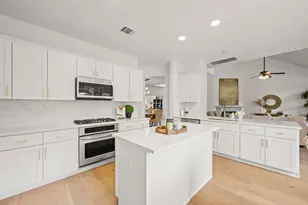 5212 Crystal Water Dr, Austin, TX 78735 - Photo 10