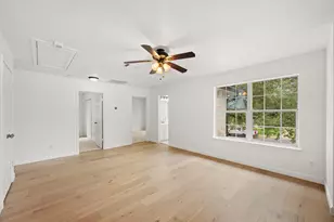 5212 Crystal Water Dr, Austin, TX 78735 - Photo 20