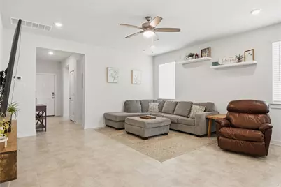 514 Clearlake Drive, Hutto, TX 78634 - Photo 4