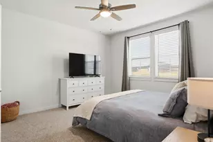 514 Clearlake Dr, Hutto, TX 78634 - Photo 12