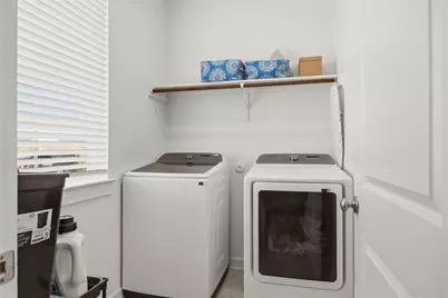 514 Clearlake Drive, Hutto, TX 78634 - Photo 16