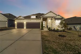 158 Sumter Way St, Kyle, TX 78640 - Photo 4