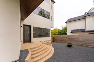 716 Post Oak St, Austin, TX 78704 - Photo 2