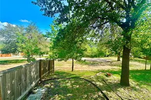 1302 S Quinlan Park Rd, Austin, TX 78732 - Photo 36