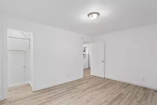 1302 S Quinlan Park Rd, Austin, TX 78732 - Photo 20