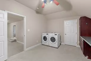 10521 Roy Butler Dr, Austin, TX 78717 - Photo 26
