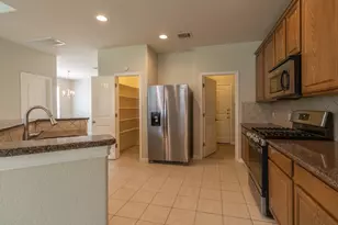 18601 Derby Hill Ln, Pflugerville, TX 78660 - Photo 4