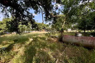 510 Beaver St, Tow, TX 78672 - Photo 4