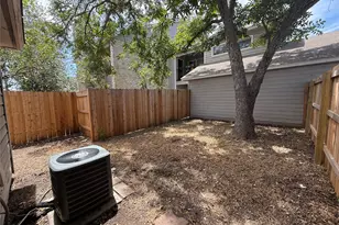 8909 Schick Rd, Austin, TX 78729 - Photo 12