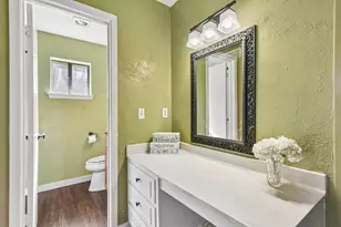 2301 Lillie Ln, Taylor, TX 76574 - Photo 10