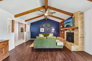 2301 Lillie Ln, Taylor, TX 76574 - Photo 6