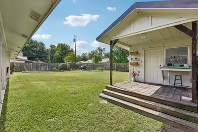 2301 Lillie Lane, Taylor, TX 76574 - Photo 18