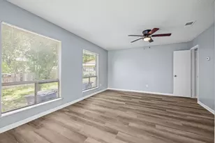 202 Northcrest Cir, Austin, TX 78752 - Photo 10