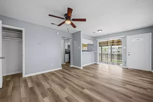 202 Northcrest Cir, Austin, TX 78752 - Photo 8