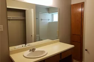 1825 Rainy Meadows Dr, Austin, TX 78758 - Photo 14