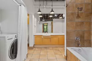 411 Brazos St, Austin, TX 78701 - Photo 12