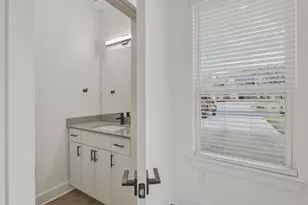 2009 Iroquois Ln, Austin, TX 78741 - Photo 26