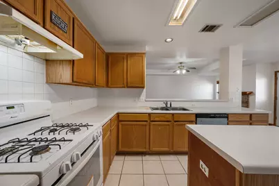 1402 Quicksilver Circle, Round Rock, TX 78665 - Photo 10