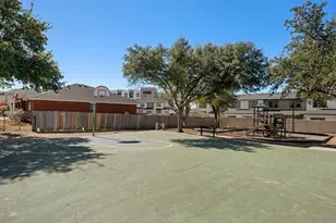 1402 Quicksilver Cir, Round Rock, TX 78665 - Photo 36