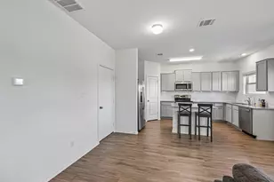 417 Greatest Gift Wy, Jarrell, TX 76537 - Photo 6