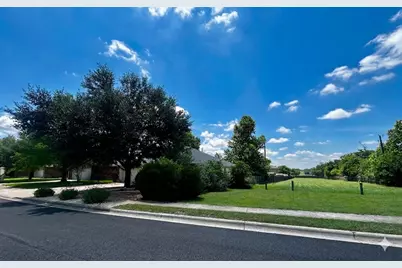 304 Pheasant Ridge, Round Rock, TX 78665 - Photo 2