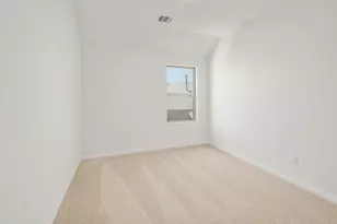 210 Hornet St, Elgin, TX 78621 - Photo 30