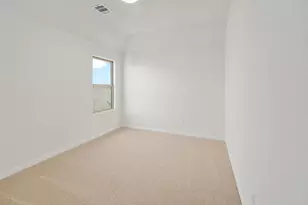 210 Hornet St, Elgin, TX 78621 - Photo 34