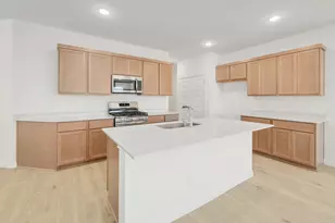 210 Hornet St, Elgin, TX 78621 - Photo 12