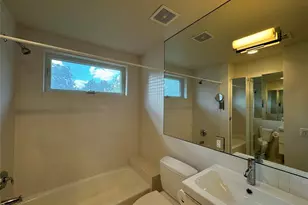 1208 E 2nd St, Austin, TX 78702 - Photo 18