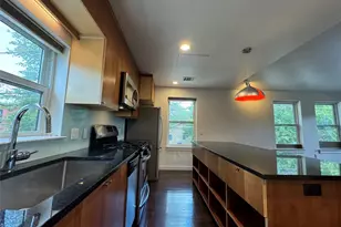 1208 E 2nd St, Austin, TX 78702 - Photo 6