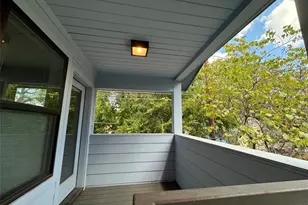 1208 E 2nd St, Austin, TX 78702 - Photo 24