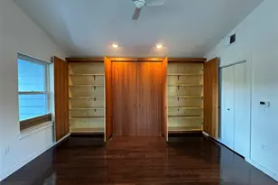 1208 E 2nd St, Austin, TX 78702 - Photo 12