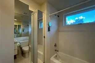 1208 E 2nd St, Austin, TX 78702 - Photo 22