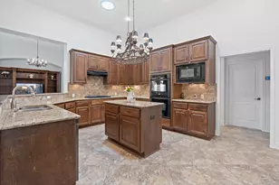 9828 Palmbrook Dr, Austin, TX 78717 - Photo 12