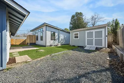 1411 Fairfield Drive, Austin, TX 78758 - Photo 20