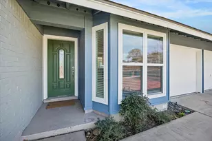 1411 Fairfield Dr, Austin, TX 78758 - Photo 2