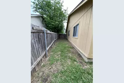 8005 West Gate Boulevard #B, Austin, TX 78745 - Photo 18