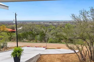 405 Taylor Dr, Horseshoe Bay, TX 78657 - Photo 12